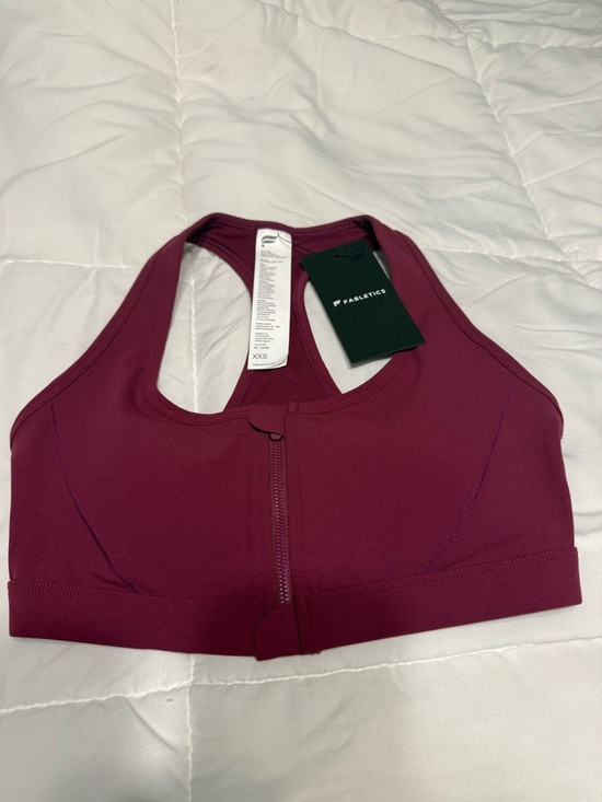 Fabletics Other - NWT Fabletics Front-Zip Sports Bra in Berry Plum